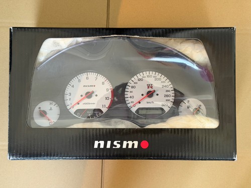 Skyline bnr34 r34 - skyline, white
