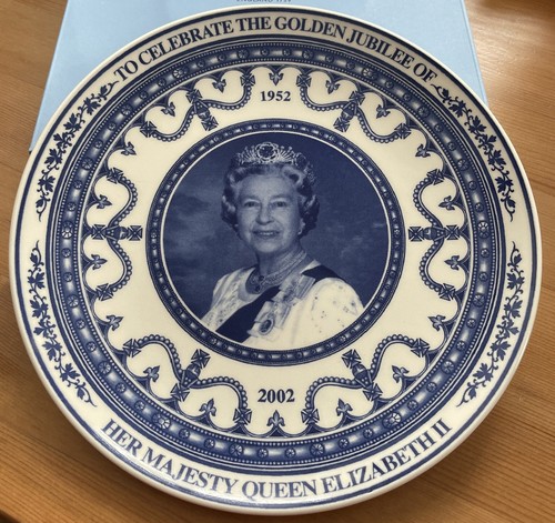 Wedgewood royal mail - wedgewood, queen