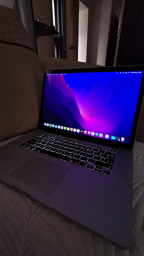 Apple macbook pro mid 2015 - mid,