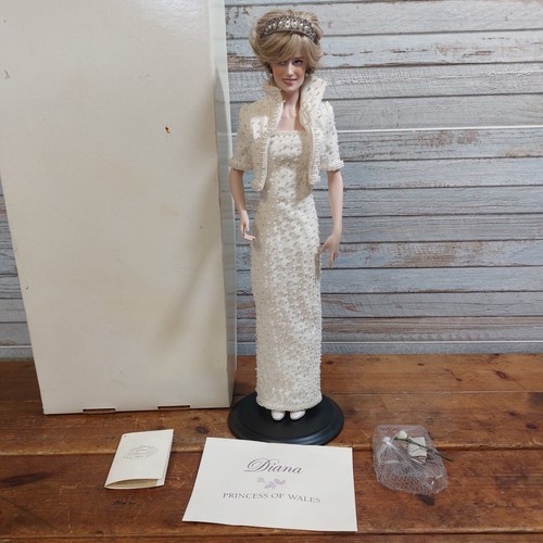 Vintage franklin mint diana - mint,
