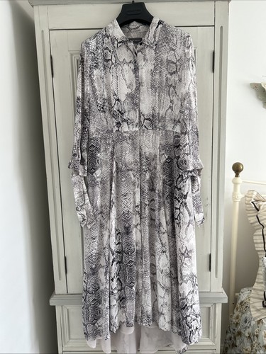 Beautiful mint velvet dress - mint,