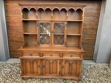 Old Charm Light Oak Dresser by