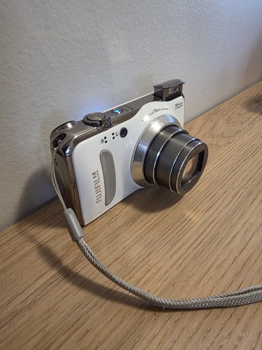 Fujifilm digital camera - digital,