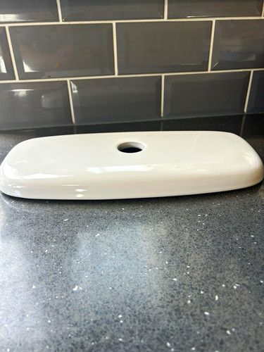 Toilet cistern lid - , with