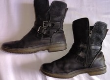 Pair UGG Simmens Waterproof