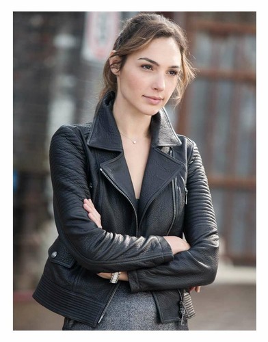 Women stylish gal gadot - women's,