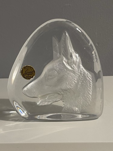 Vintage dog paperweight - dog,