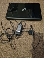 Fujitsu Lifebook AH530 I3