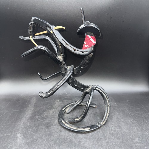 Metal horseshoe cowboy - metal,