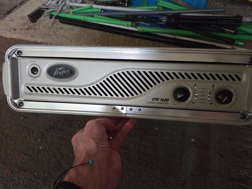Peavey ipr 1600 - -, lightweight