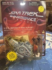 Star Trek DS9 Innerspace USS Defiant Mini Playset 6180 Playmates 1996 moc