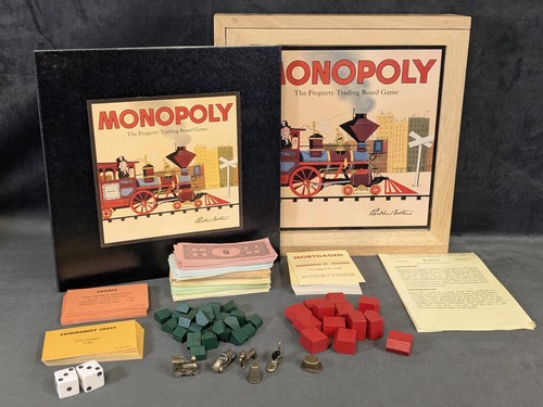 Monopoly nostalgia wooden box - monopoly,
