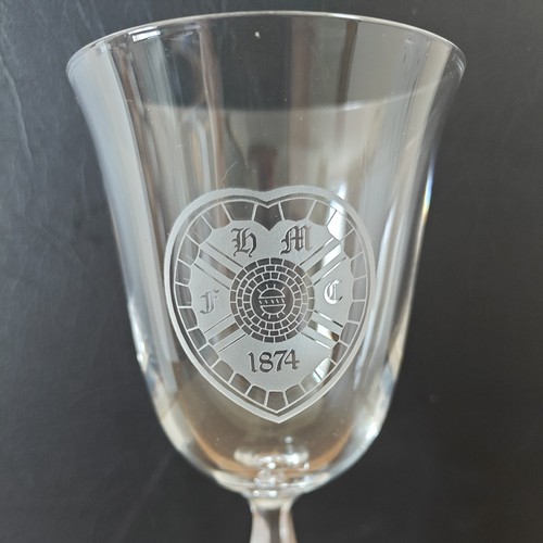 Wine glass hearts of - -,