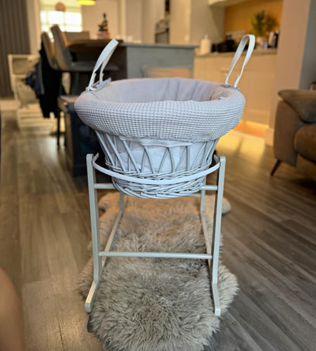 White wicker moses basket - white,