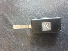 Genuine 2 Button Key Fob Remote Flip Key for Citroen C3 Picasso Delphi 