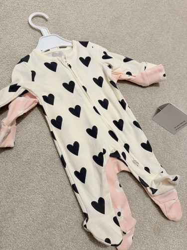 Baby girl heart - girl, sleep