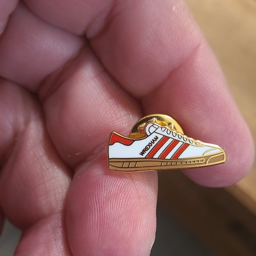 Wrexham badge wear with pride - badge,