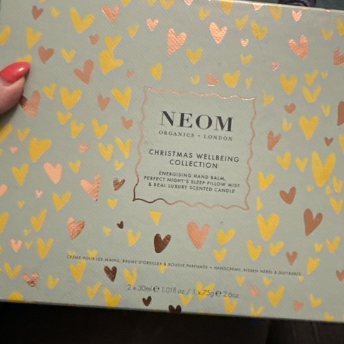 Neom christmas wellbeing - christmas,