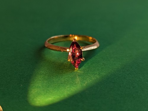 18ct yellow gold colour - yellow, change