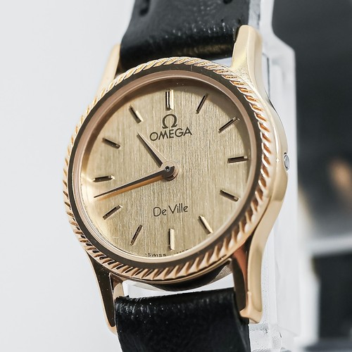 Vintage 1982 near mint omega - vintage, *near
