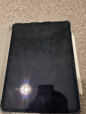 iPad Pro 11inch. WIFI + Cellular. 128gb With Pencil