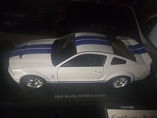 AUTOart 1:18 SCALE 2005 FORD