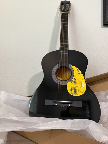 Sheeran signed eyes closed - signed,
