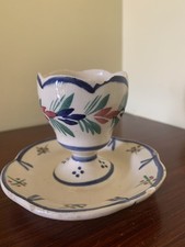 Vintage French Quimper egg cup on stand. Model IB 