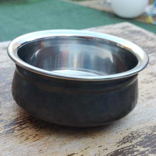 Round metal serving bowl - round, with