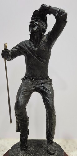 Large bronze resin - bronze, golfer