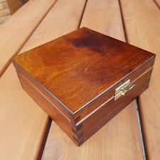 WOODEN SQUARE JEWELLERY BOX