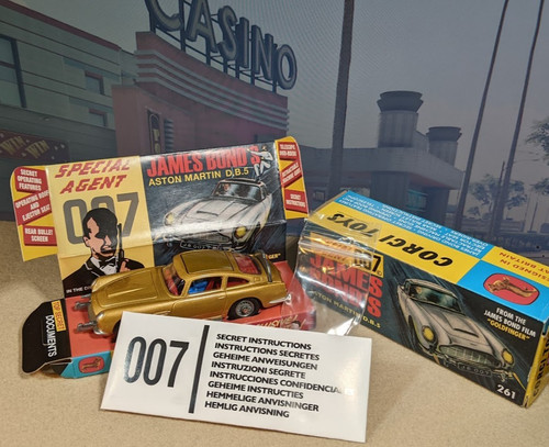 Corgi 261 james bond - corgi,