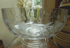 Vintage Glass Bowl Centerpiece Very Fine Engraved WINTER FLOWER Large Heavy 21cm
