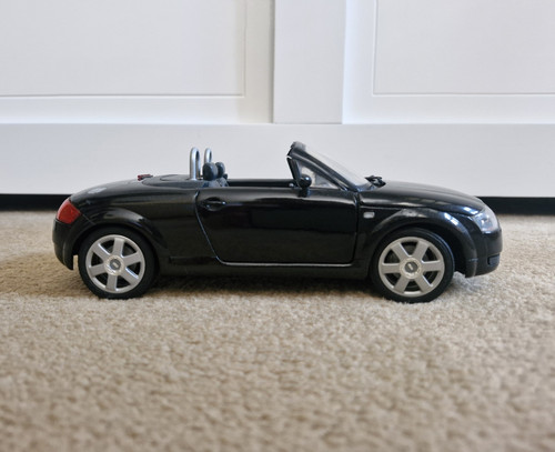 Revell audi black diecast - revell, tt