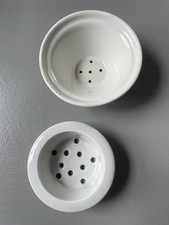 2x Vintage Ceramic tea