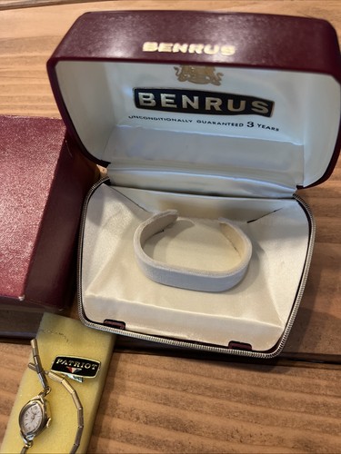 Benrus women watch box - benrus, women’s