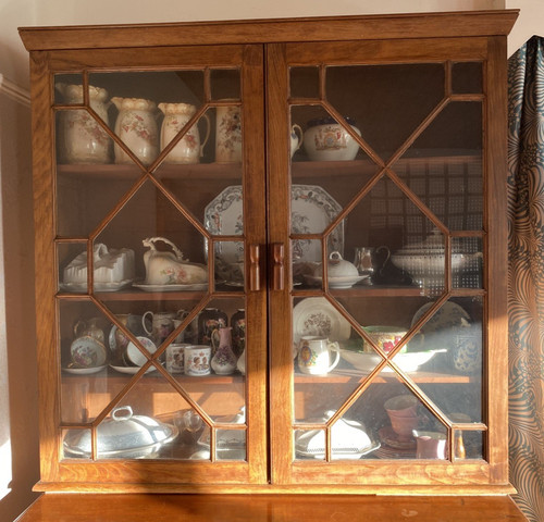 Antique light oak wood - , glazed
