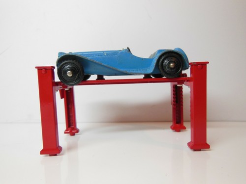 Old dinky toy jaguar rare - toy, /
