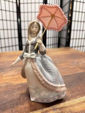 Lladro#5211 Angela Lady with
