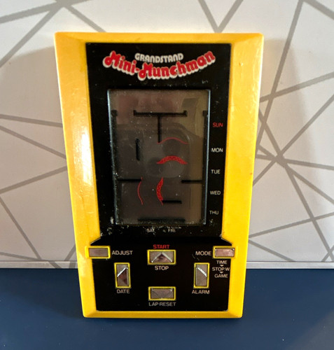 Epoch grandstand mini munchman - epoch, mini-munchman