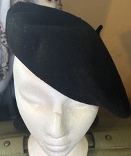 Black Super Lujo Alpine Basque