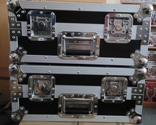 2 Accu-Case Pro Turntable