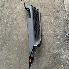 BMW X5 Series E53 Right Vent Louvre Side Rail Cover In Trunk Lid O/S Black