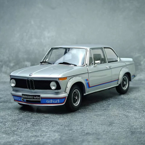 Kyosho bmw 2002 tii - 1:18,