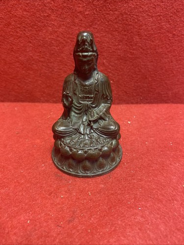 Antique bronze buddha guan - buddha,