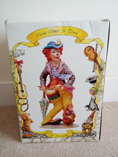 Collector circus comes to - "circus,