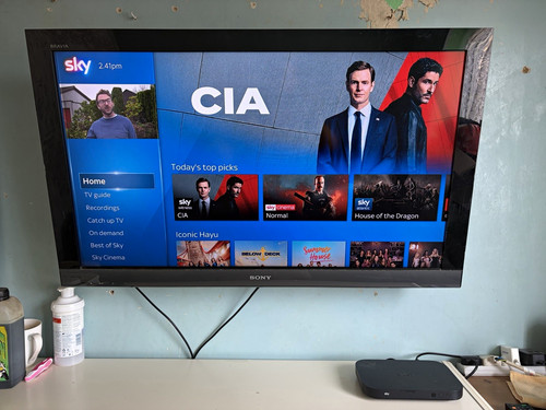 Sony 40in led television - sony,