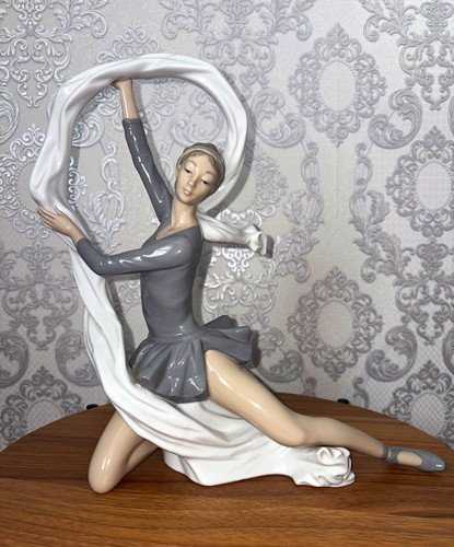 Nao lladró porcelain - nao, by