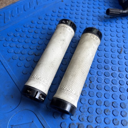 Renthal mtb grips ruthin - mtb,