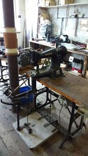 SINGER SEWING MACHINE - VINTAGE CORNER STITCHER 45k